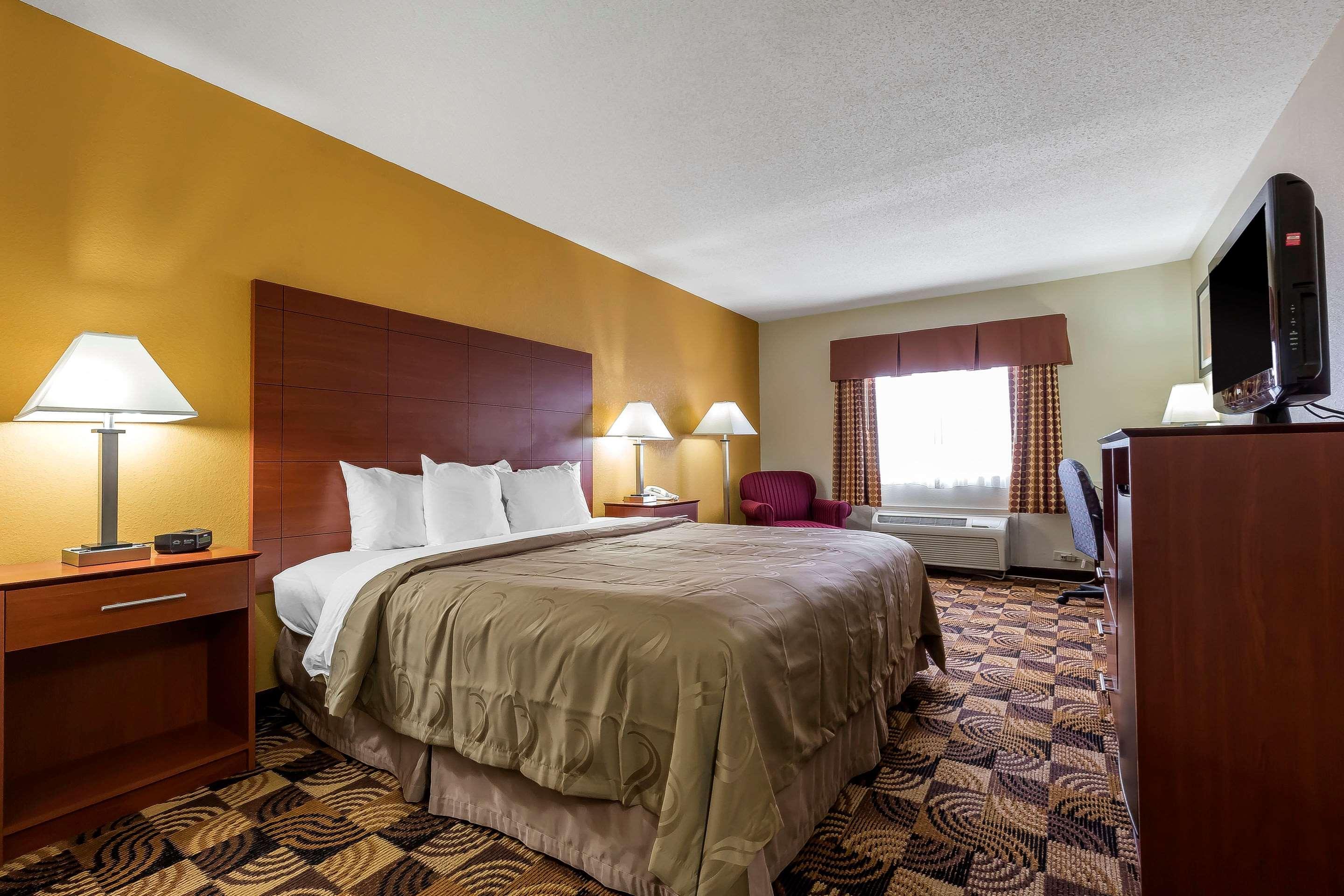 Quality Inn Sycamore - Dekalb Exterior photo