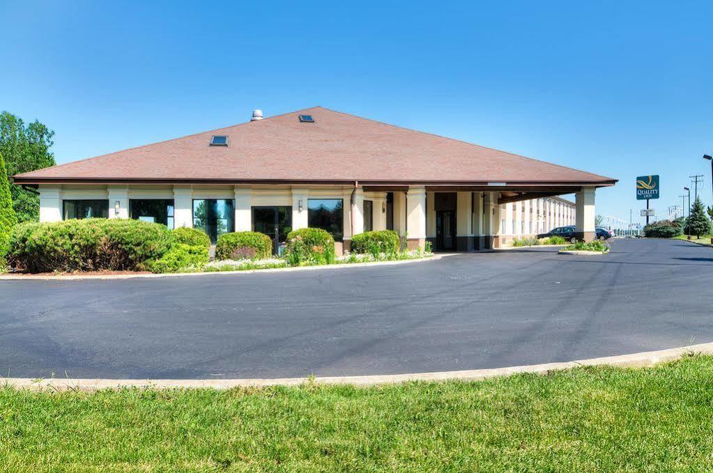 Quality Inn Sycamore - Dekalb Exterior photo